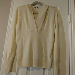Women's sweater